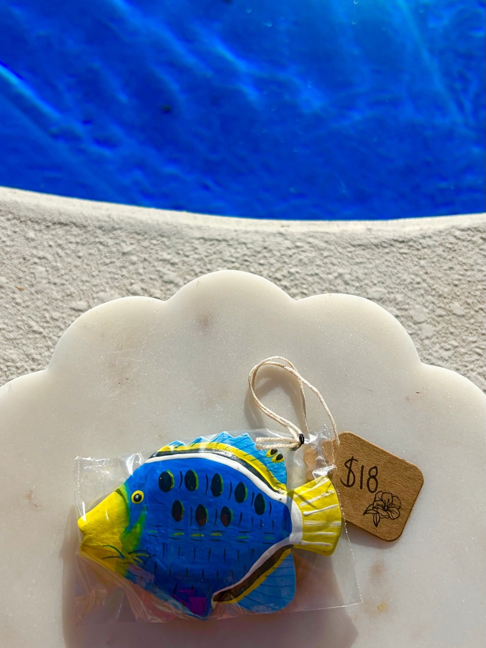 Tropical Fish 🐠 ✨ Magnet - Wood Carved and Hand Painted in Indonesia